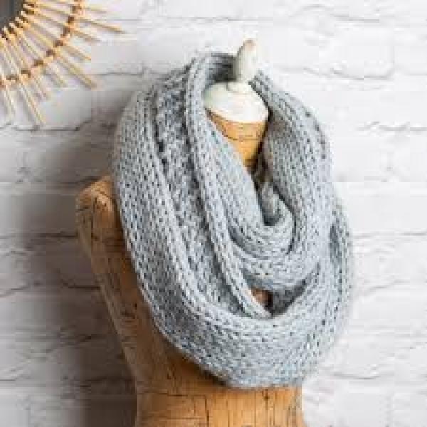 Chunky Knit Infinity Scarf (Digital)